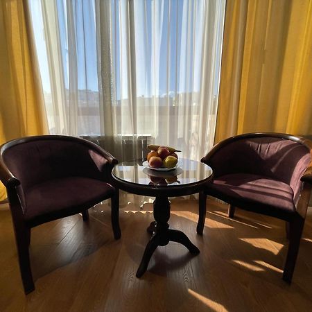 Apartment In Yerevan City Center Republic Square Self Check-In Bagian luar foto
